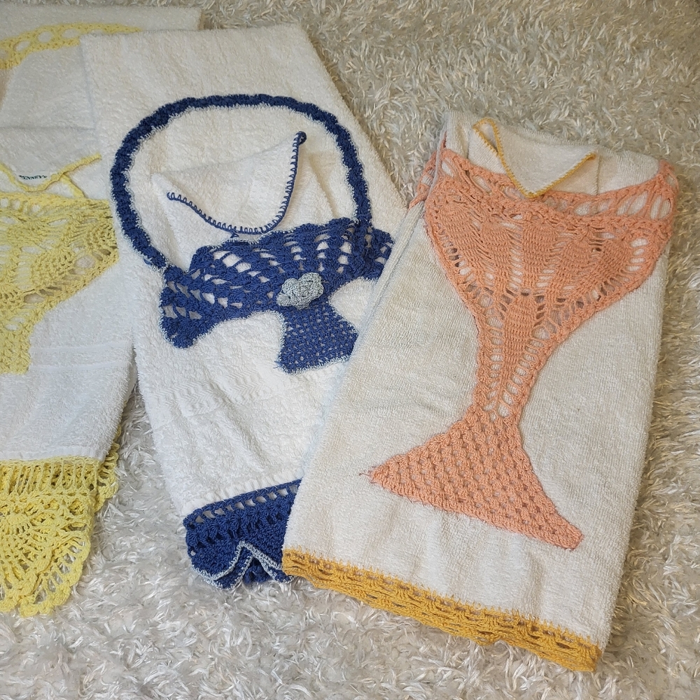 Penny's Decorative Bath Towels, Sea Shell Crochet, Set of 3, Blue Yellow Pink - Picture 9 of 10
